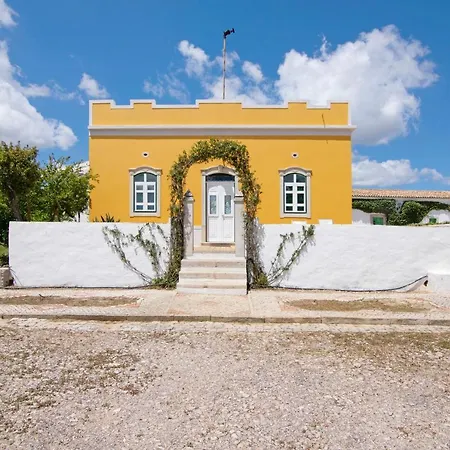 Prázdninový dům Algarve Charming 2br Colonial